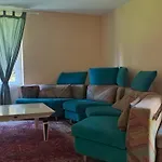 Bernsdorfer Strasse - Zentrumsnah, Teilweise Mit Balkon Oder Terrasse, Grosse Parkanlage - Ideal Fuer Familien, Paare Und Geschaeftsleute
