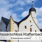 Bernsdorfer Strasse - Zentrumsnah, Teilweise Mit Balkon Oder Terrasse, Grosse Parkanlage - Ideal Fuer Familien, Paare Und Geschaeftsleute