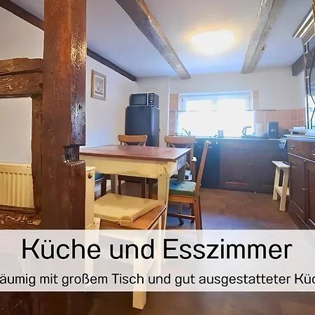 Bernsdorfer Strasse - Zentrumsnah, Teilweise Mit Balkon Oder Terrasse, Grosse Parkanlage - Ideal Fuer Familien, Paare Und Geschaeftsleute Appartement *