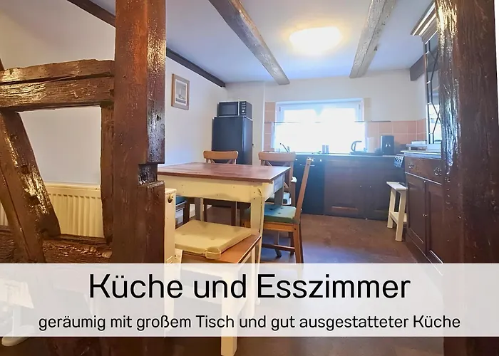 Bernsdorfer Strasse - Zentrumsnah, Teilweise Mit Balkon Oder Terrasse, Grosse Parkanlage - Ideal Fuer Familien, Paare Und Geschaeftsleute 아파트 *