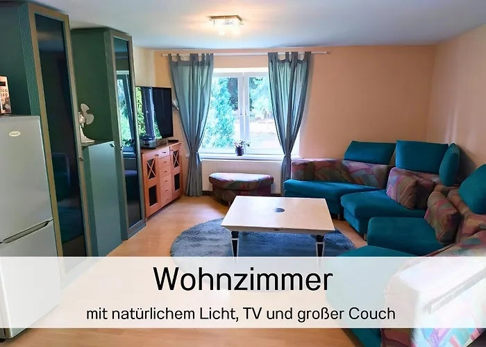 Bernsdorfer Strasse - Zentrumsnah, Teilweise Mit Balkon Oder Terrasse, Grosse Parkanlage - Ideal Fuer Familien, Paare Und Geschaeftsleute 아파트 *