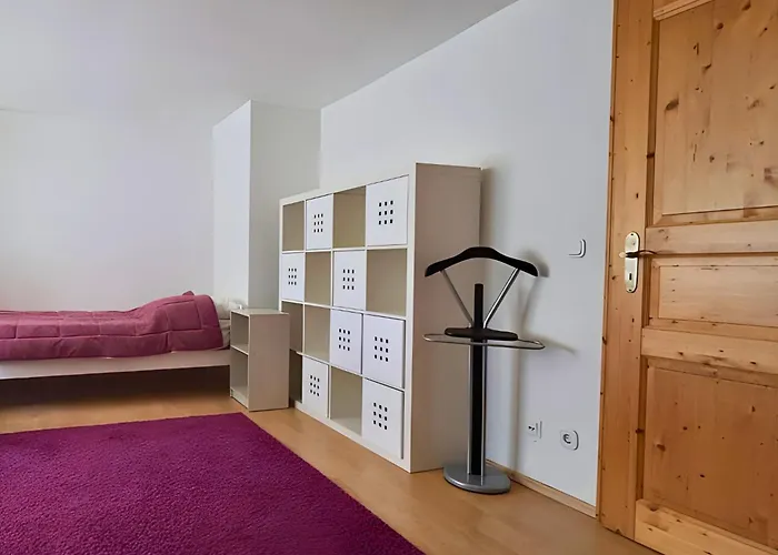 Apartment Bernsdorfer Strasse - Zentrumsnah, Teilweise Mit Balkon Oder Terrasse, Grosse Parkanlage - Ideal Fuer Familien, Paare Und Geschaeftsleute