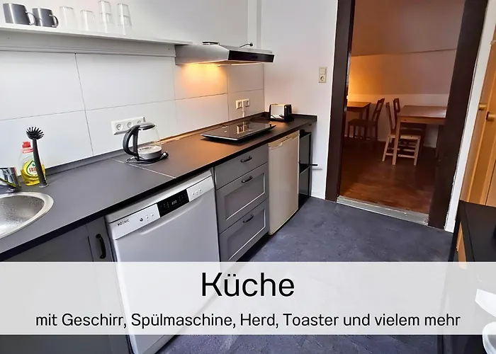 Bernsdorfer Strasse - Zentrumsnah, Teilweise Mit Balkon Oder Terrasse, Grosse Parkanlage - Ideal Fuer Familien, Paare Und Geschaeftsleute *